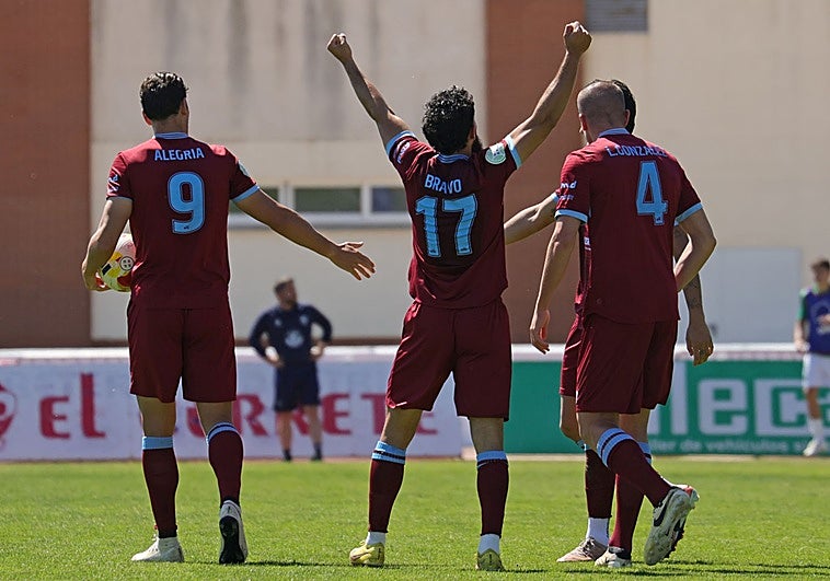 El Badajoz se apunta a las remontadas
